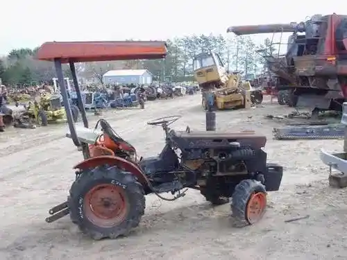 Used Kubota B7100 Tractor Parts