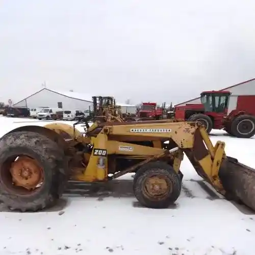 Used Massey Ferguson 2135 Tractor Parts