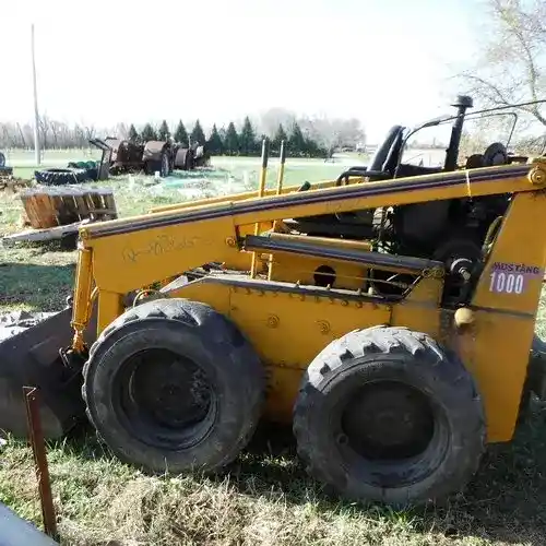 Used Owatonna 1000 Skid Steer Loader Parts