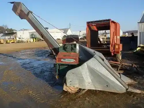 Used New Idea 323 Harvester Parts