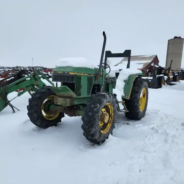 John Deere 6200L - EQ-FT5826