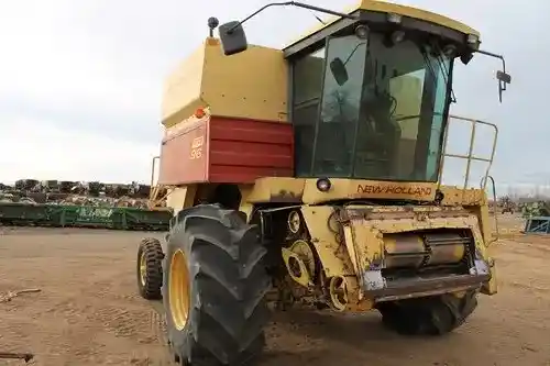 Used New Holland TR96 Combine Parts