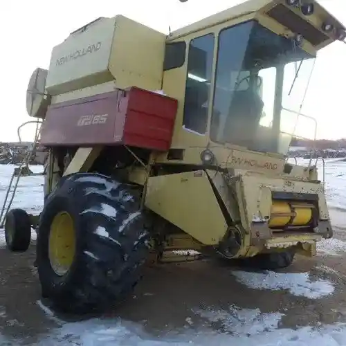 Used New Holland TR85 Combine Parts