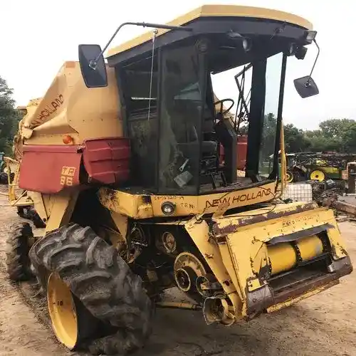 Used New Holland TR86 Combine Parts