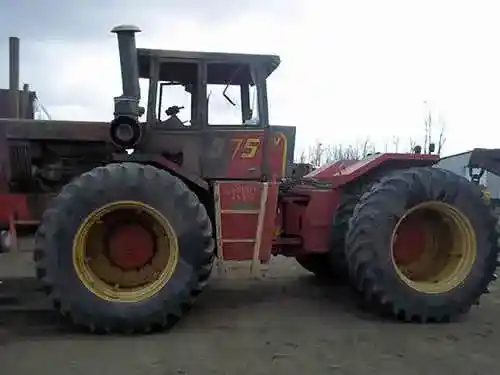 Used 1982 Versatile 875 Tractor Parts